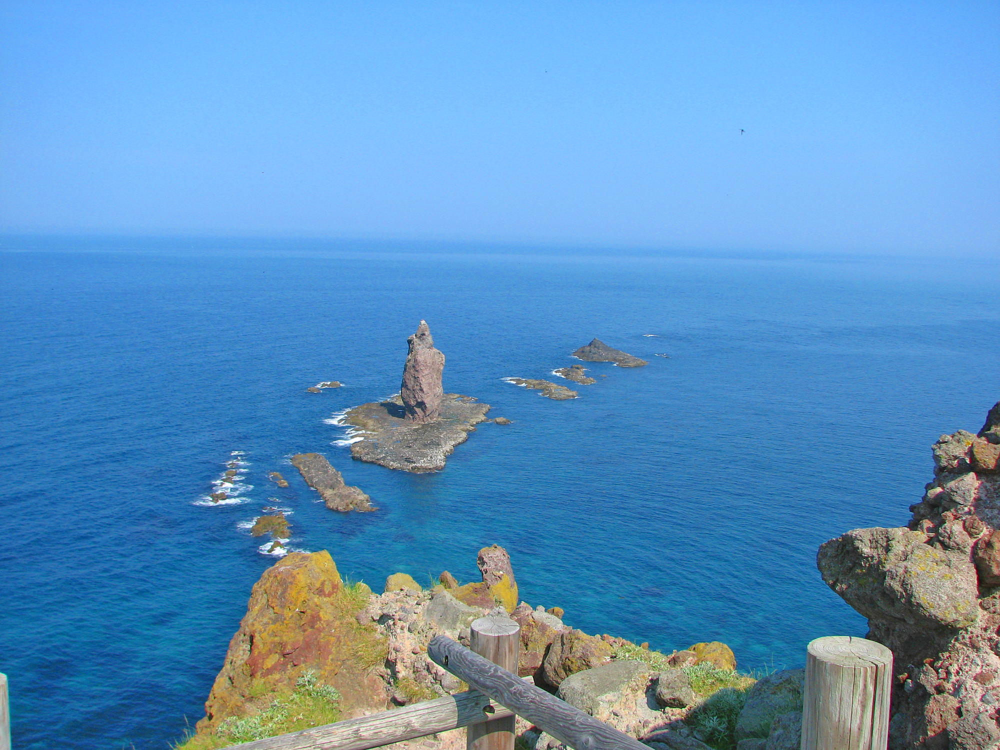 積丹ブルーと青い空