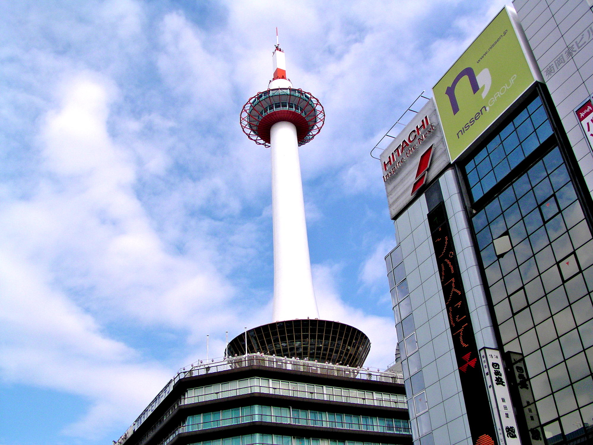 京都の青い空